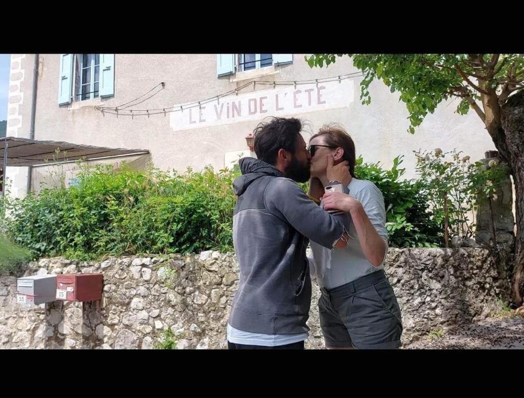 Le Vin De L'Ete Bed & Breakfast Ponet-et-Saint-Auban Exterior foto